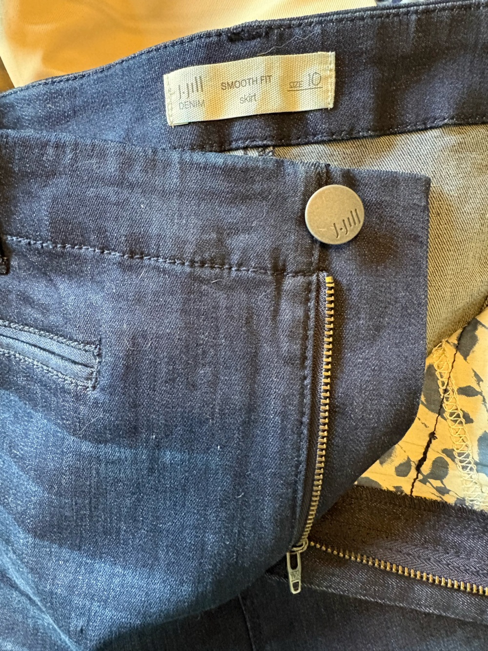 J. Jill Indigo Denim Pencil Skirt | Cotton Blend | Size 10 - Picture 8 of 12